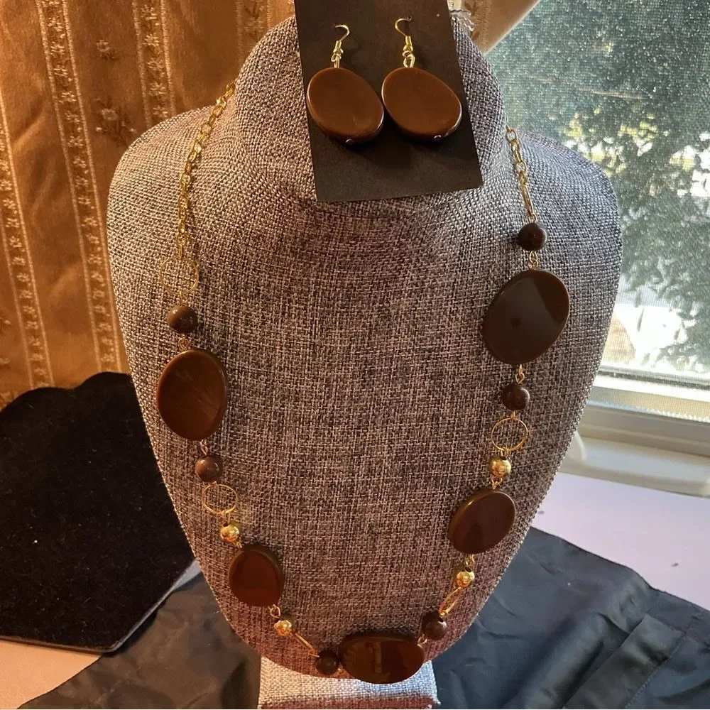 Elegant Brown and Gold Jewelry Set